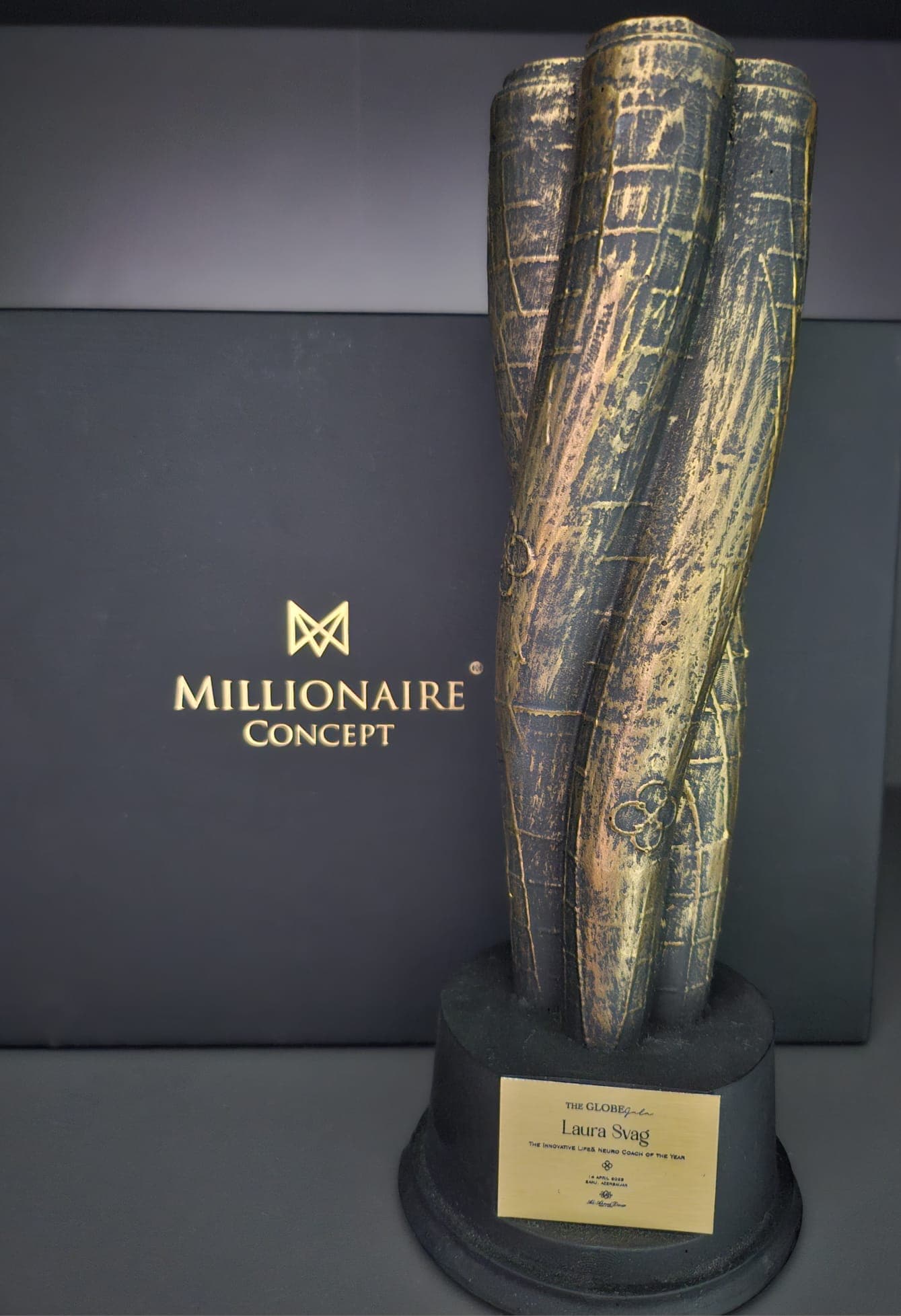 The Globe Gala Award